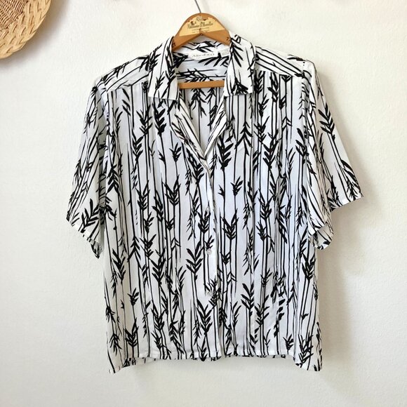 Vtg white black abstract bamboo print short sleeve‎ polyester button blouse 7/8 - Picture 1 of 4